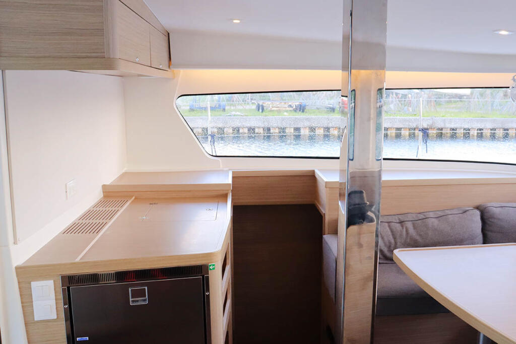 Lagoon 42 Odyssey_X