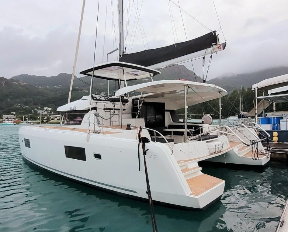 Lagoon 42 Best Love