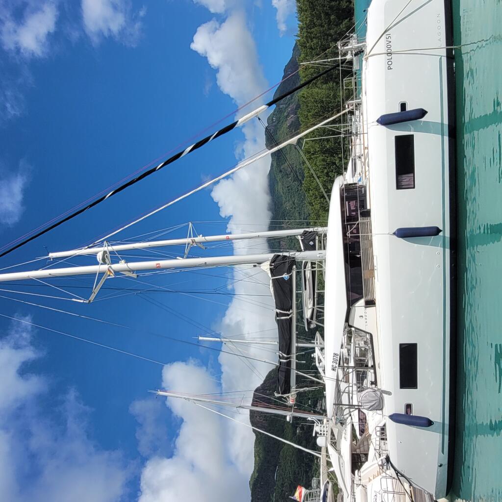 Lagoon 42 Best Love