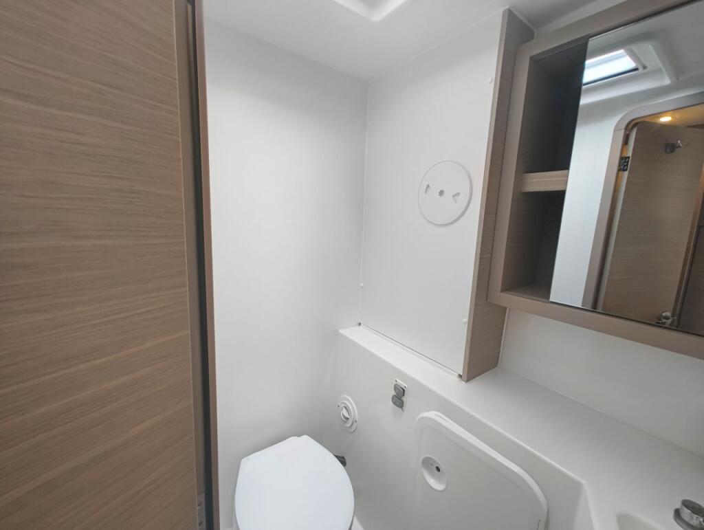 Lagoon 42 PERIWINKLE