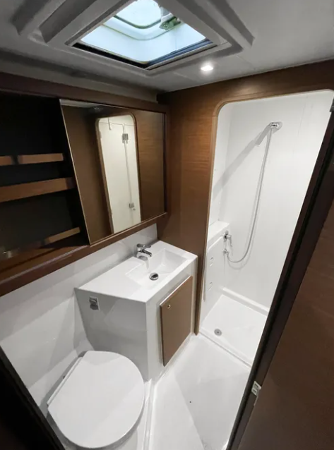 Lagoon 42 N. M