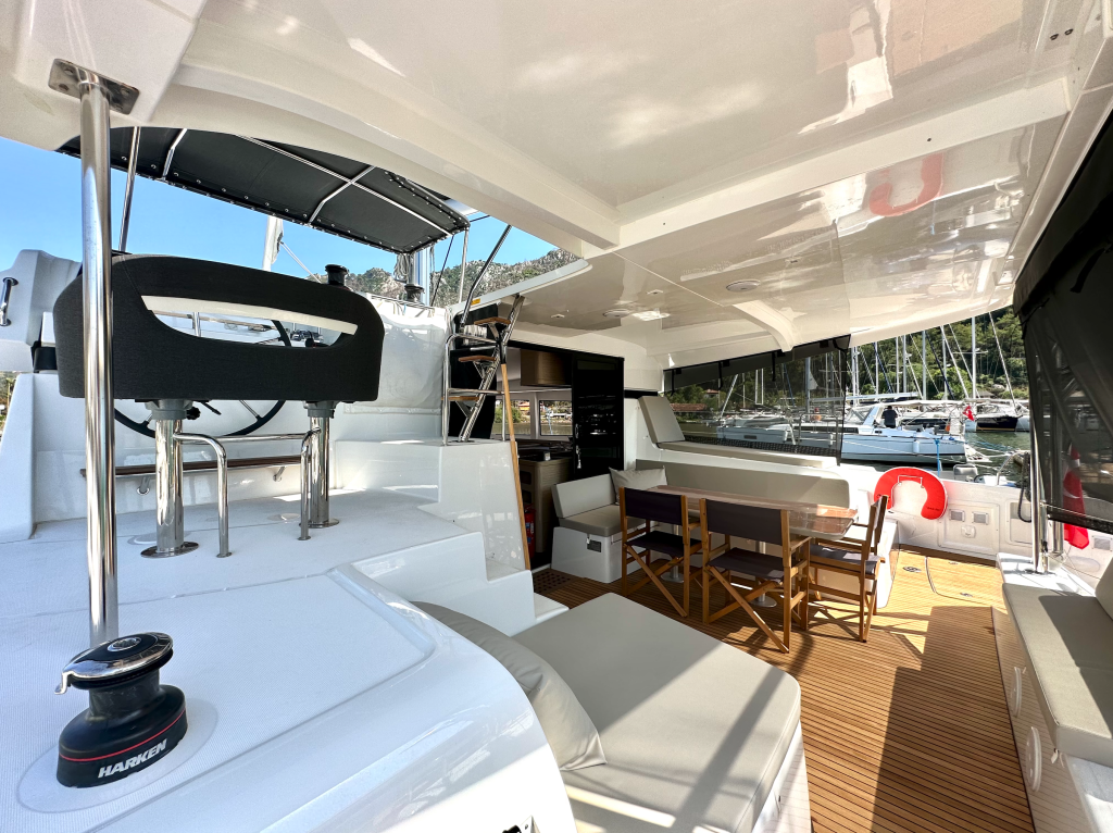 Lagoon 42 Sail Proteus