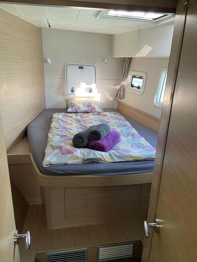 Lagoon 42 Laurencia