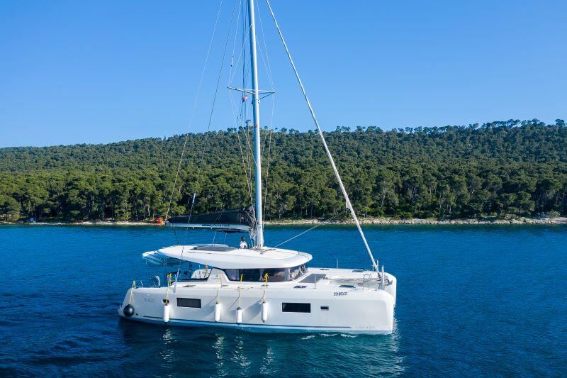 Lagoon 42 Olyntha