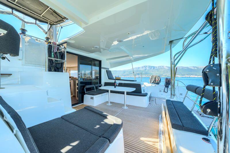 Lagoon 42 Brattia