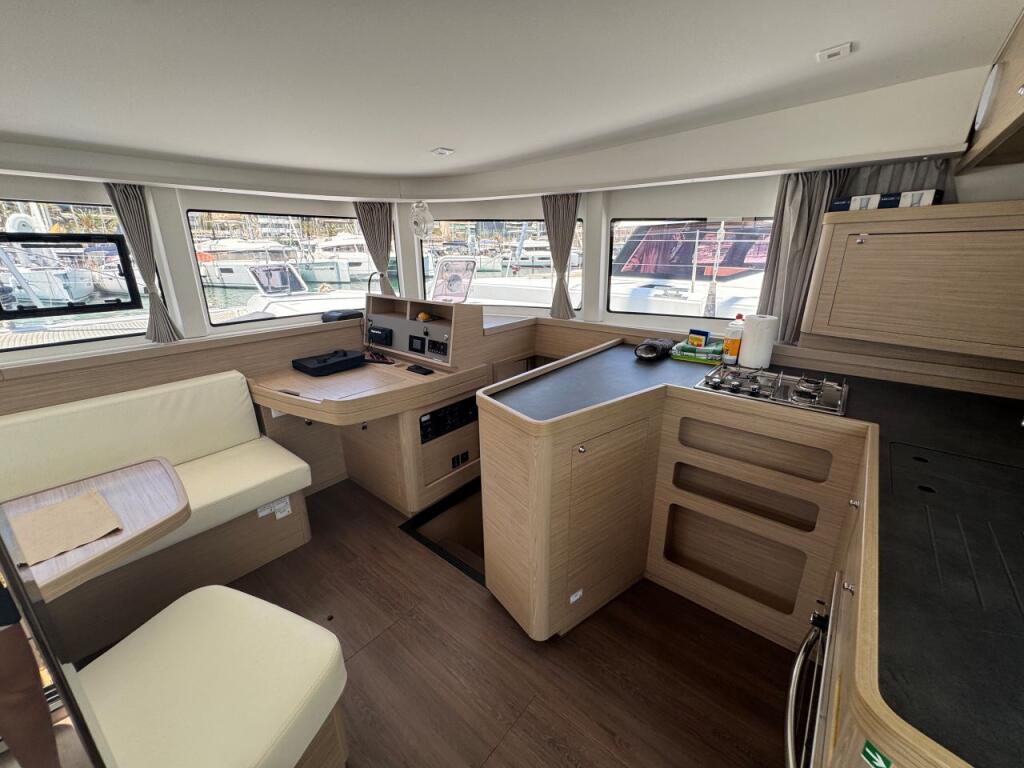 Lagoon 42 Valmy