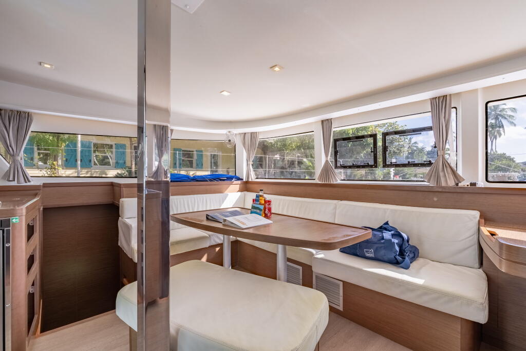 Lagoon 42 Arctic Fantasy II