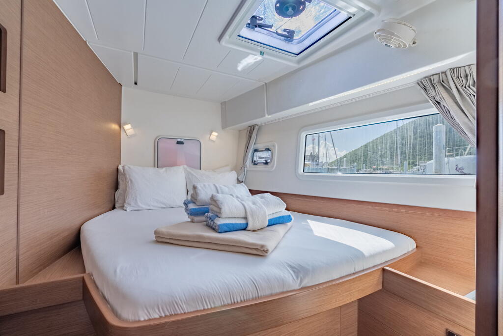 Lagoon 42 Arctic Fantasy II