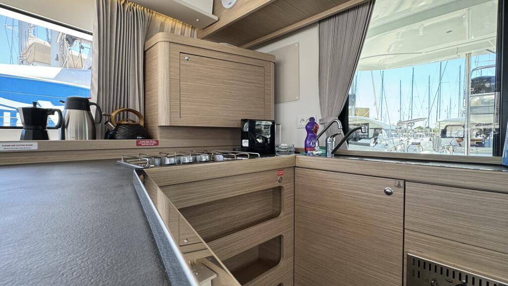 Lagoon 42 Skylight