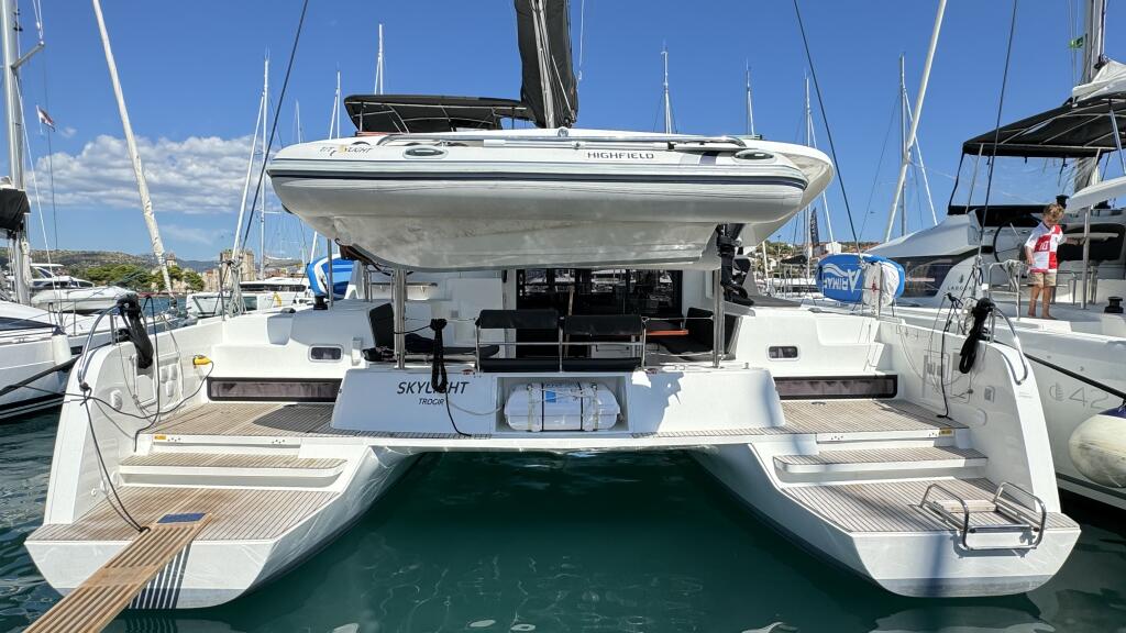 Lagoon 42 Skylight