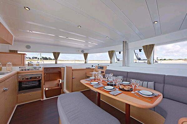 Lagoon 42 Luce Nera