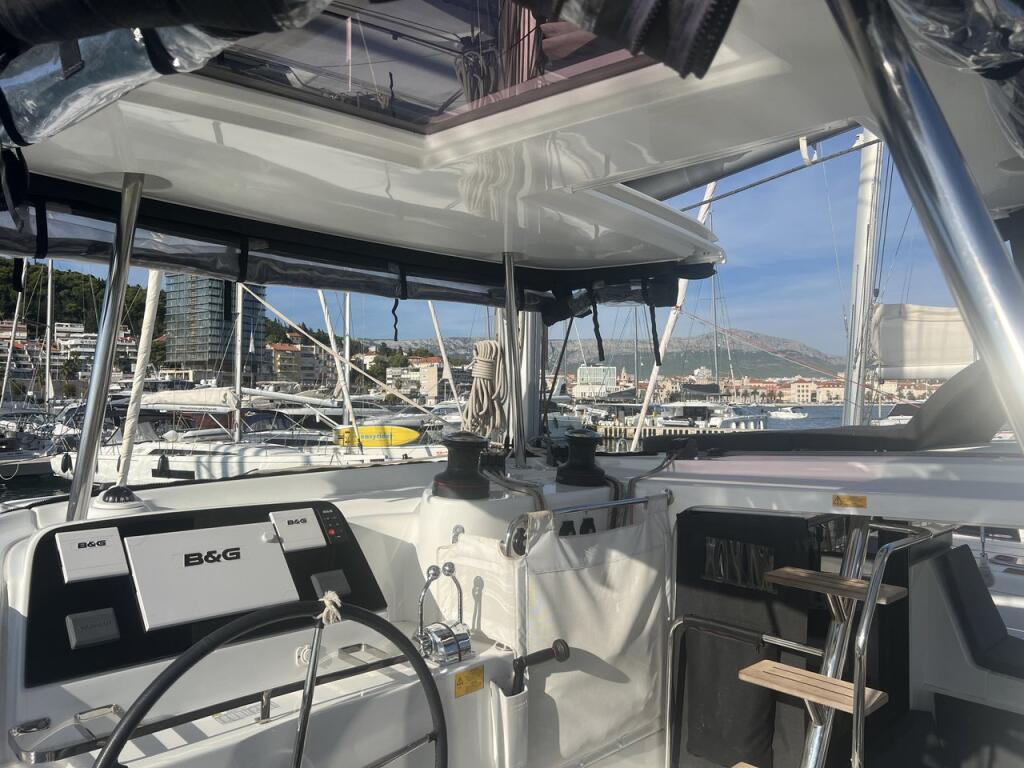 Lagoon 42 Adventure