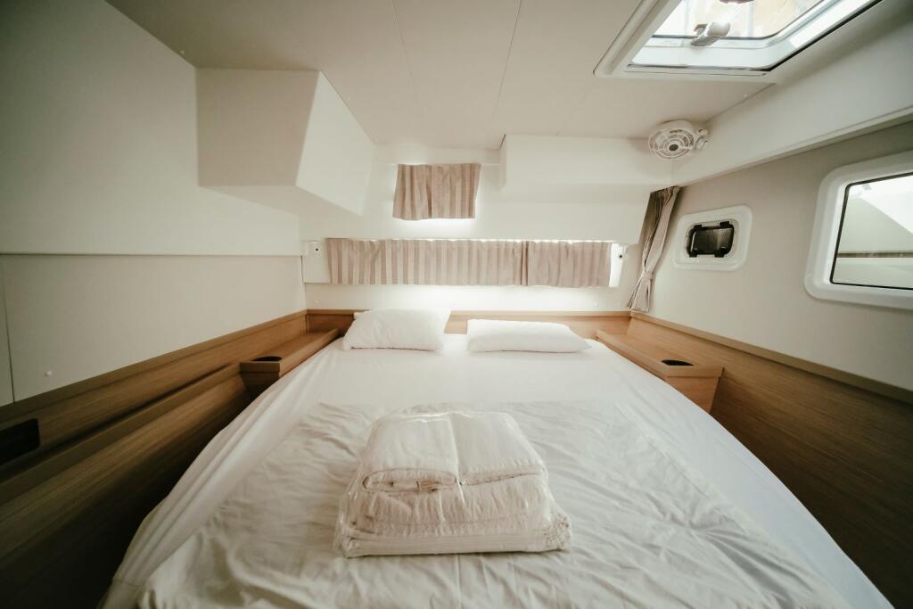 Lagoon 42 Acantha