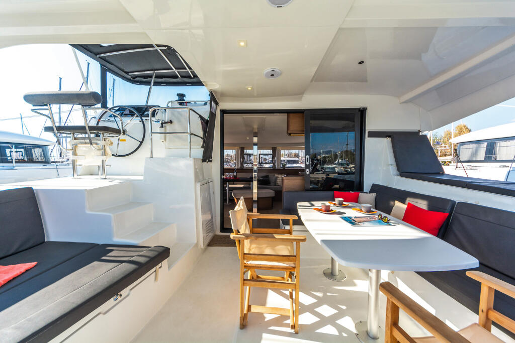 Lagoon 42 Marina IV