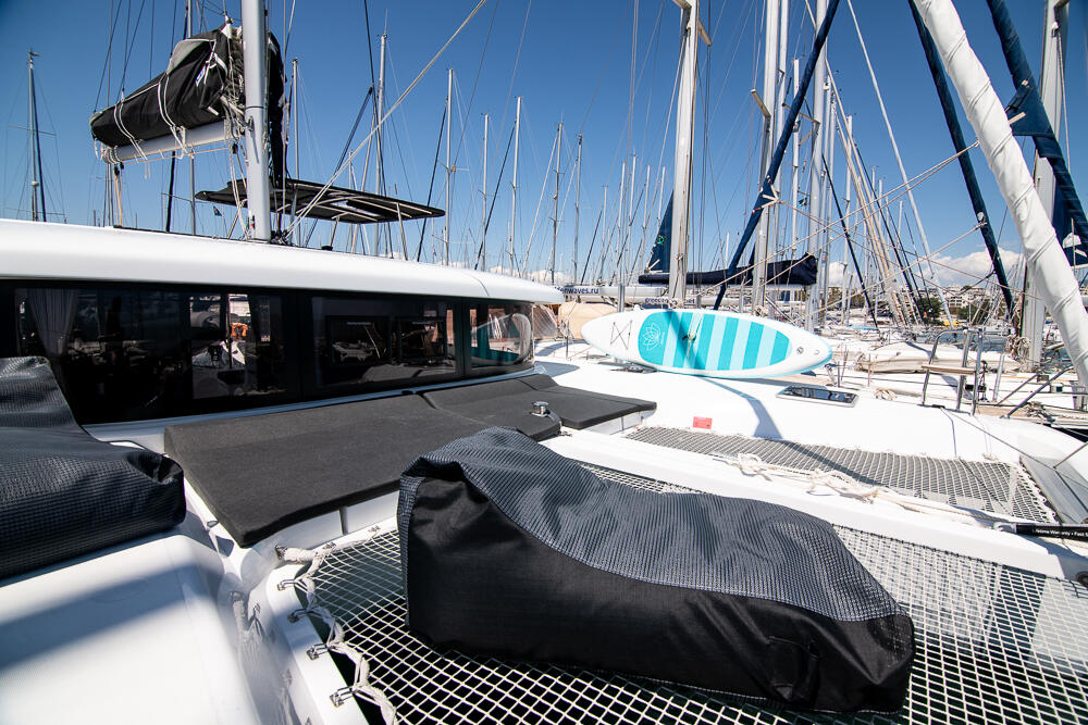 Lagoon 42 Blue Trident
