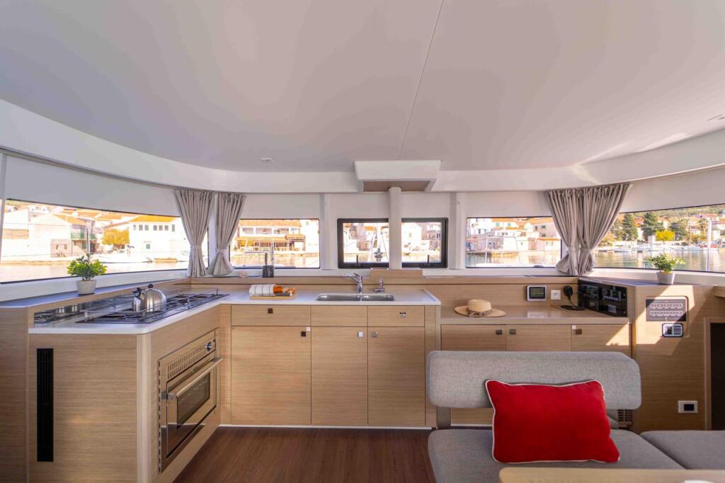 Lagoon 43 Lotti