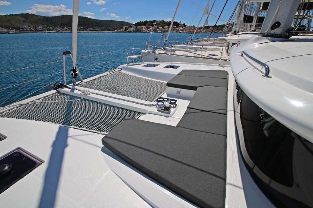Lagoon 43 Solution