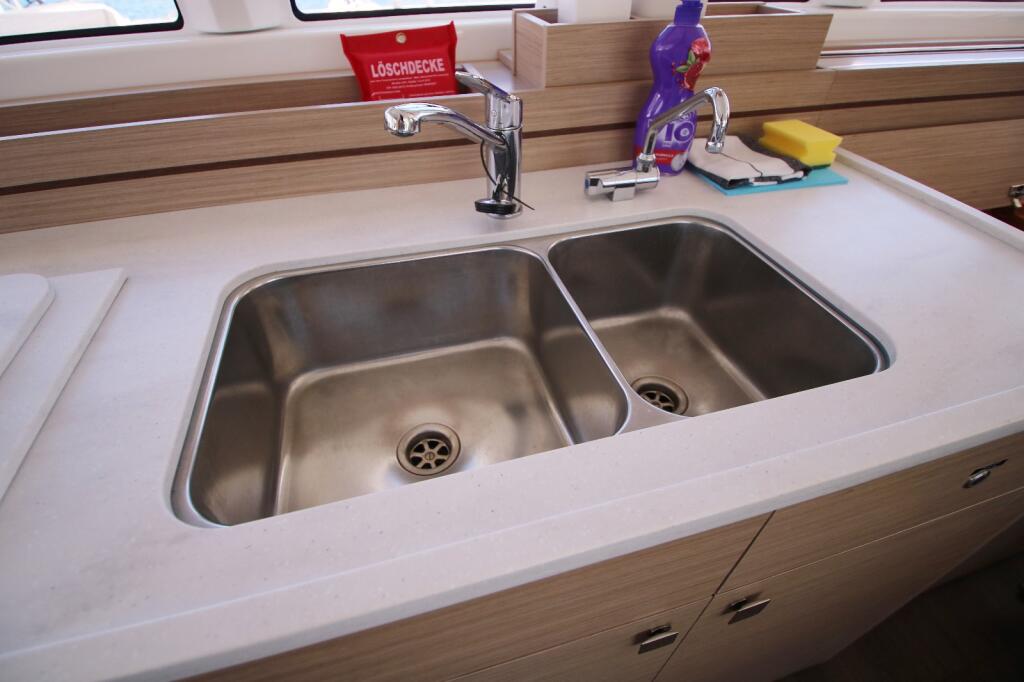 Lagoon 43 Solution