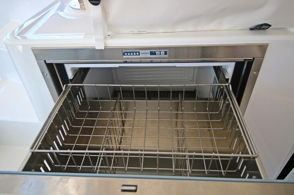 Lagoon 43 Solution