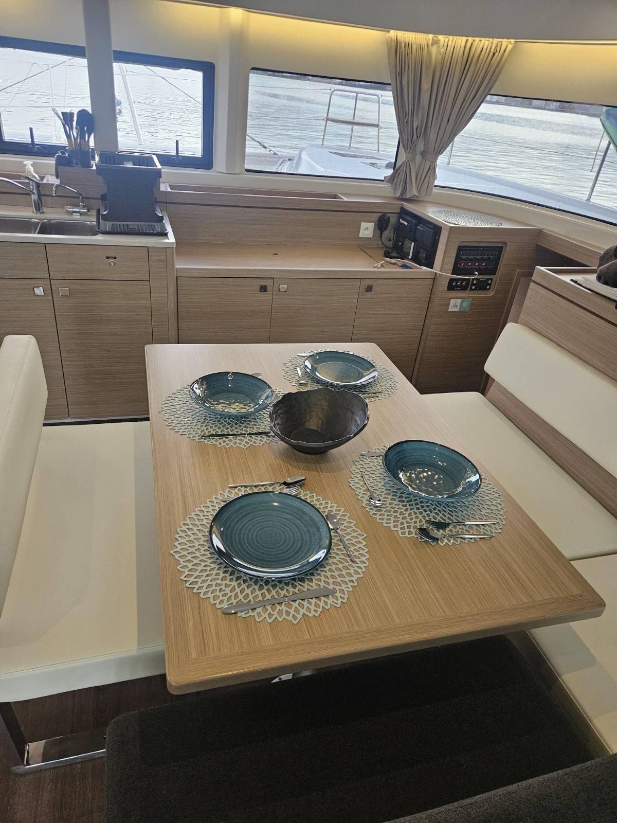 Lagoon 43 Aelia