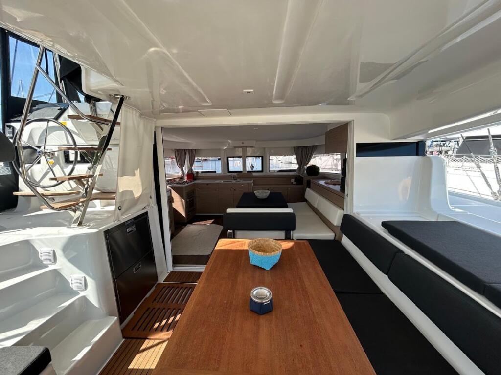 Lagoon 43 Zen 2