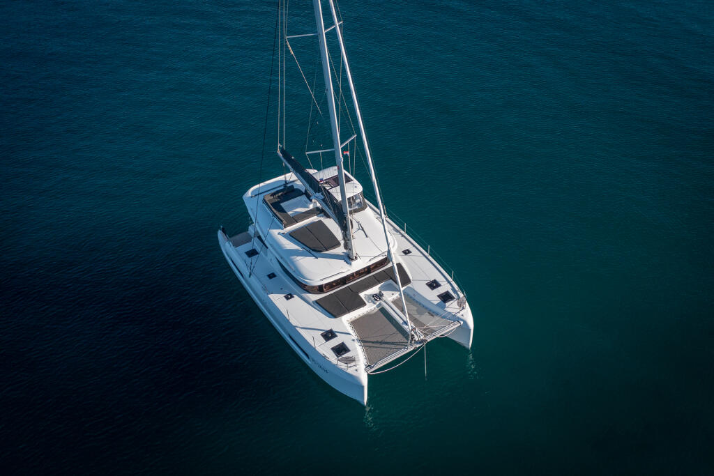 Lagoon 43 Fox