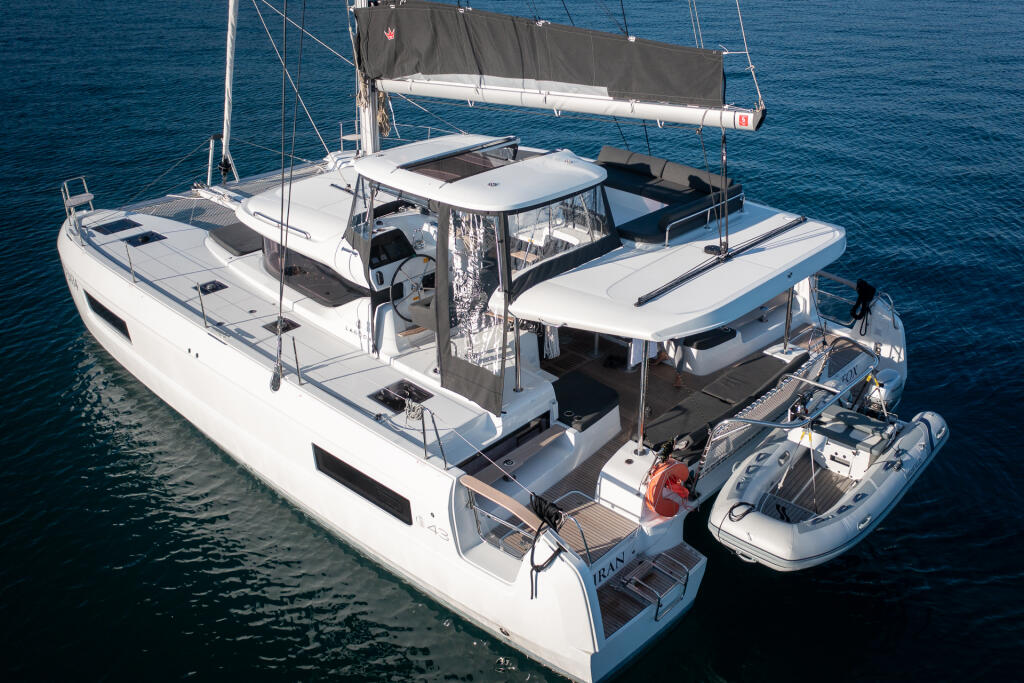Lagoon 43 Fox