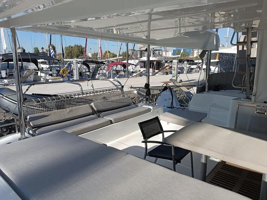 Lagoon 43 Hashtag