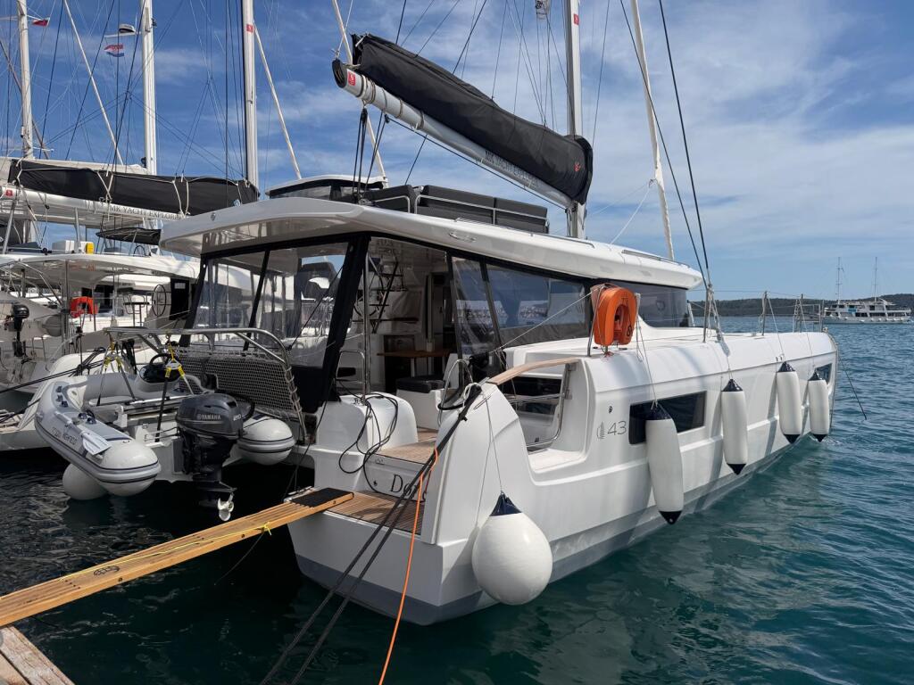 Lagoon 43 Dona