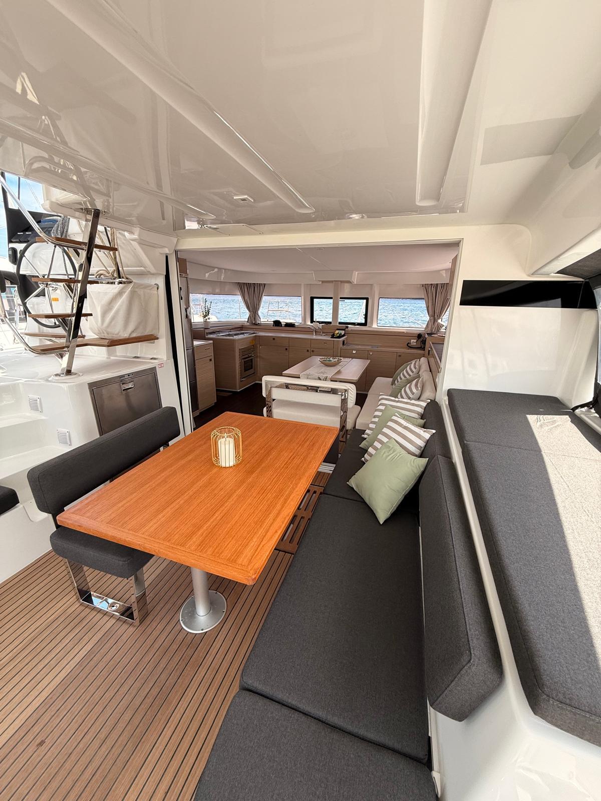 Lagoon 43 Dona