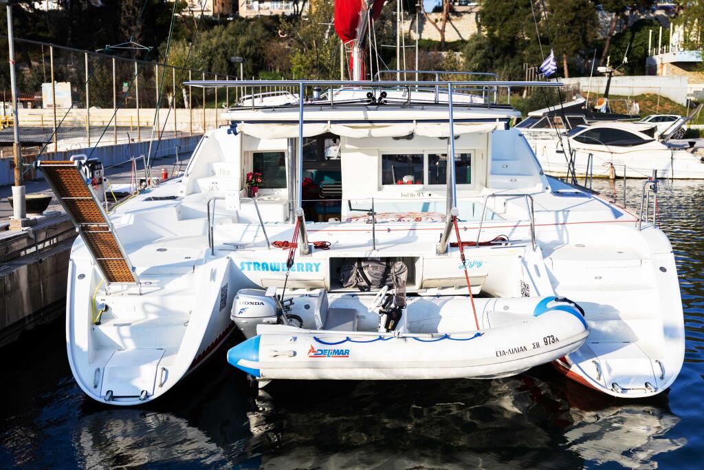 Lagoon 440 Strawberry