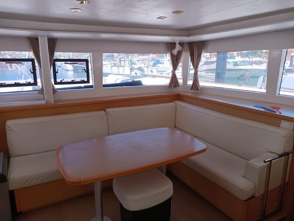 Lagoon 450 F NININ 