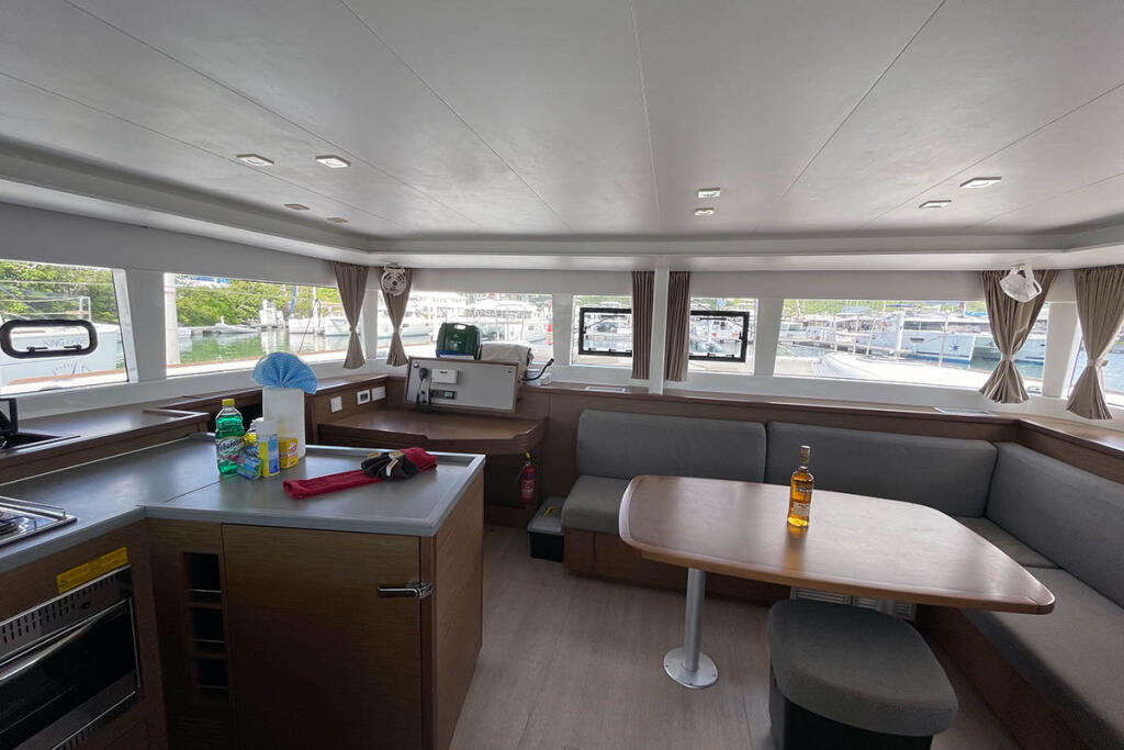 Lagoon 450 F Island Queen