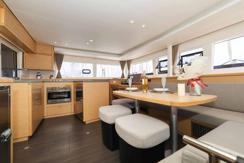 Lagoon 450 F Sunce