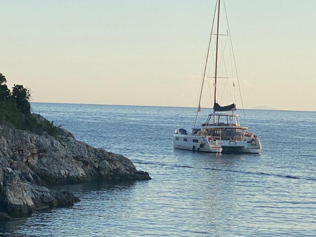 Lagoon 46 OW Chill Out
