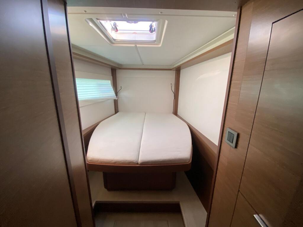 Lagoon 46 HELM