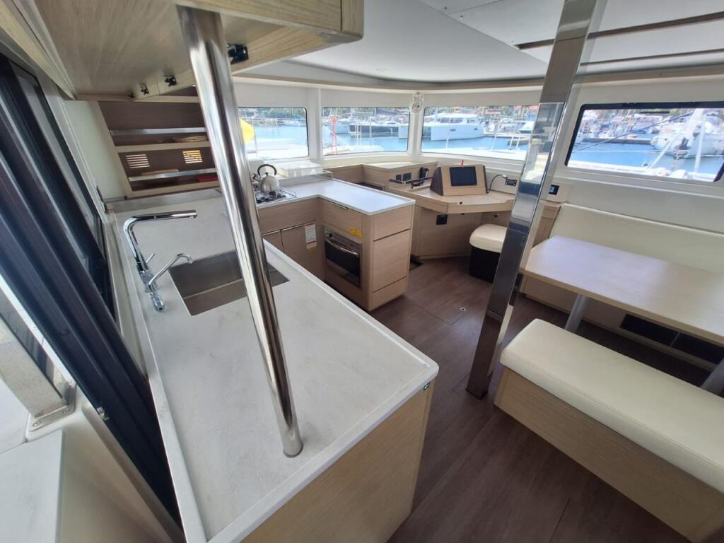 Lagoon 46 BOATYLICIOUS