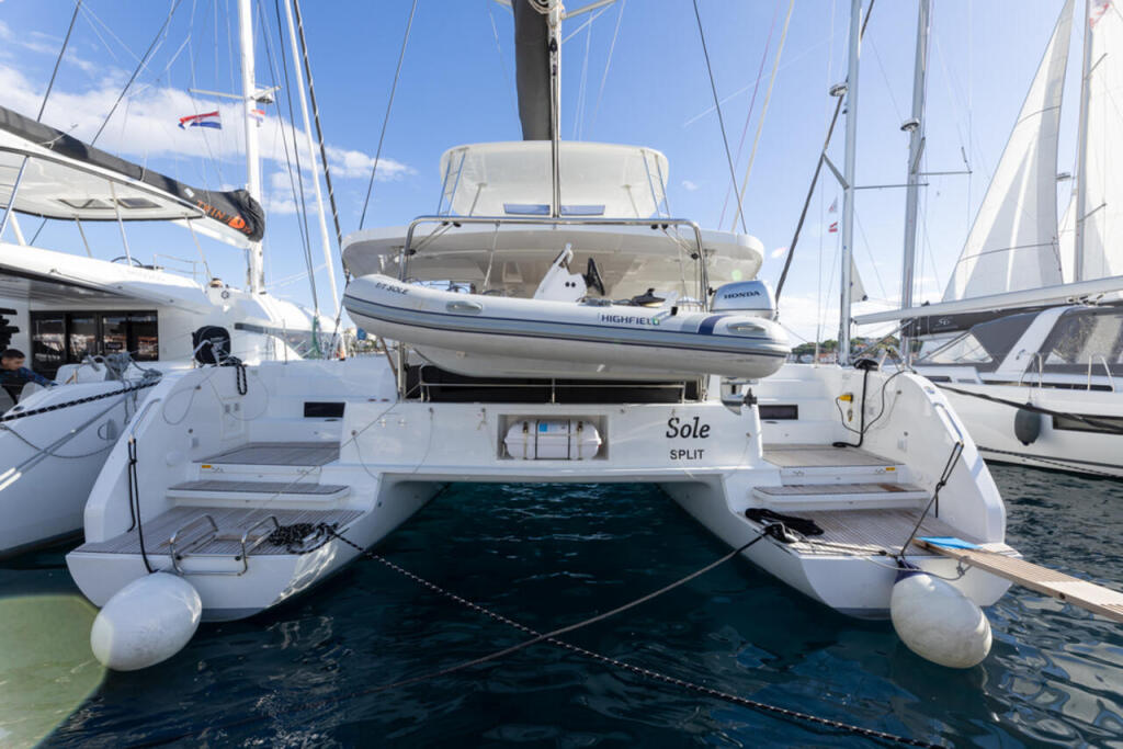 Lagoon 46 Cortes