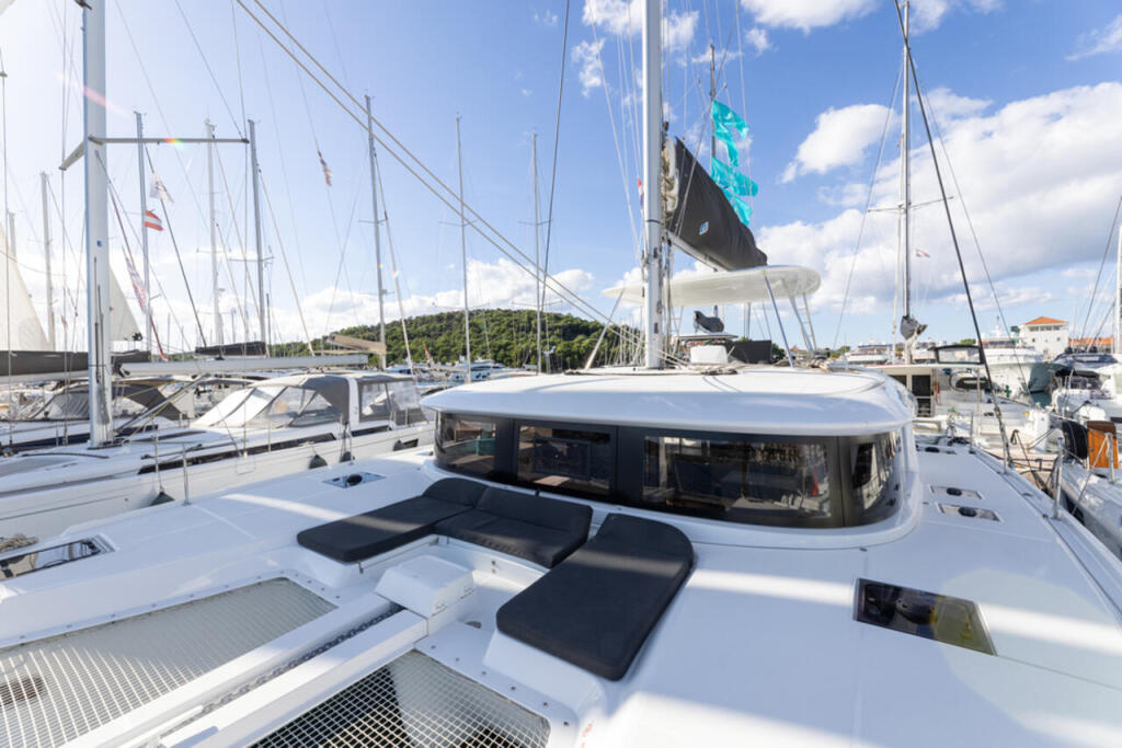 Lagoon 46 Cortes