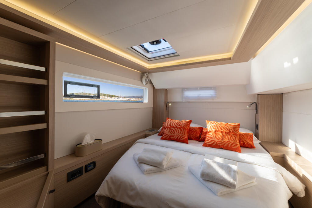 Lagoon 46 Aura