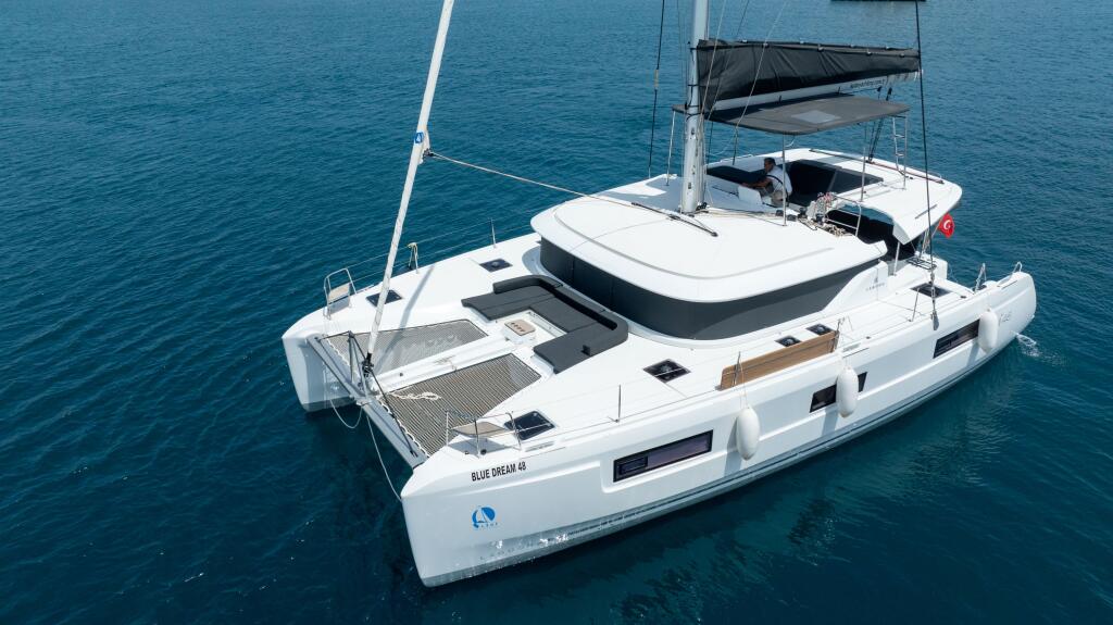 Lagoon 46 Blue Dream 48