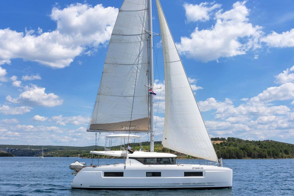 Lagoon 46 White Pearl