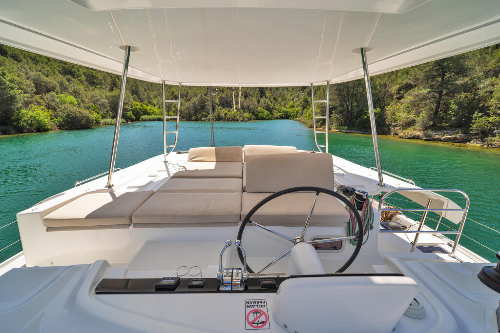 Lagoon 46 White Pearl