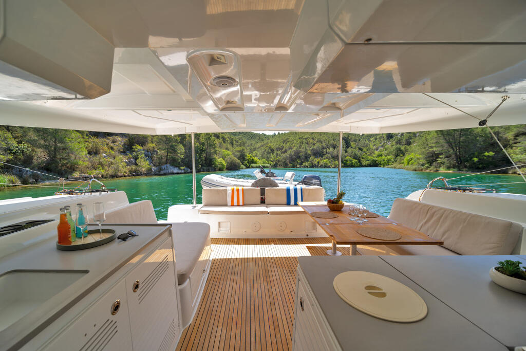 Lagoon 46 White Pearl
