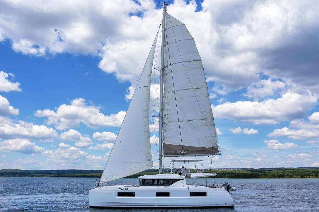 Lagoon 46 White Pearl