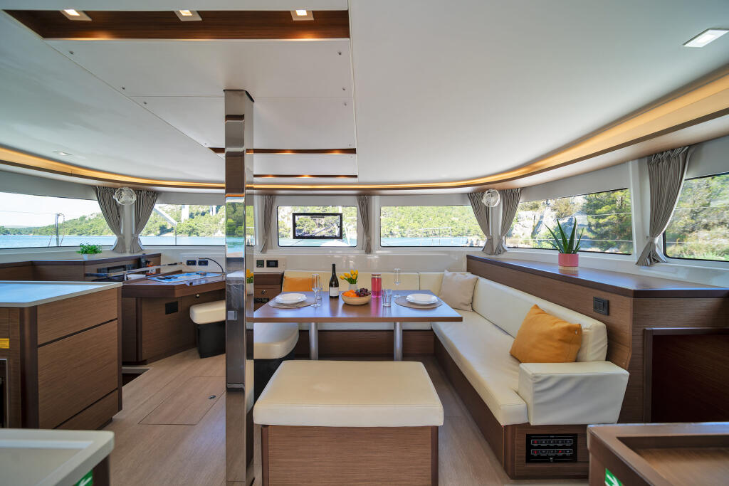 Lagoon 46 White Pearl
