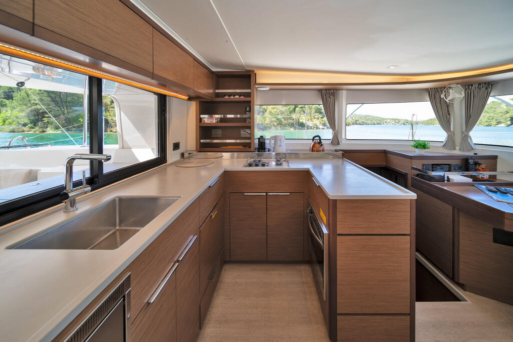 Lagoon 46 White Pearl