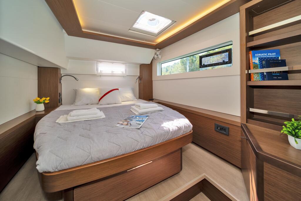 Lagoon 46 White Pearl