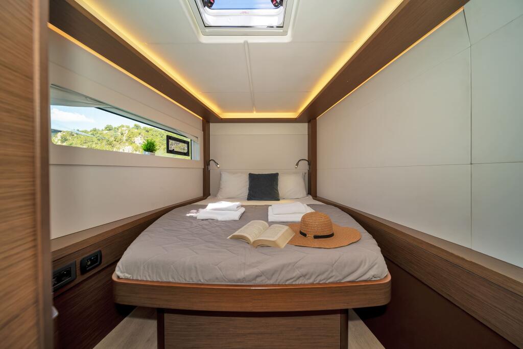 Lagoon 46 White Pearl
