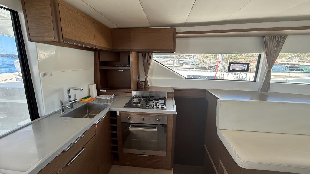Lagoon 50 Sail La Vie